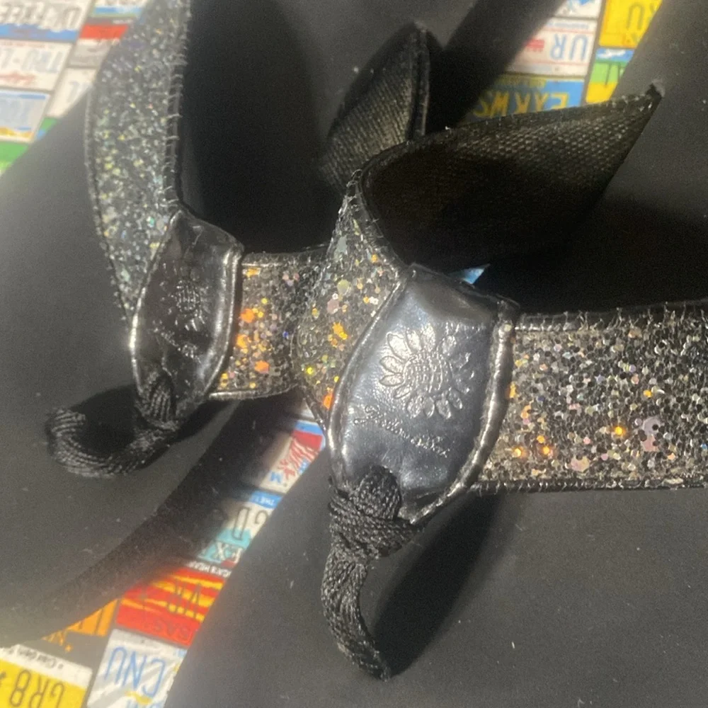 Yellow Box Black Glitter Thong Sandals Women’s Size 10 - Picture 4 of 7